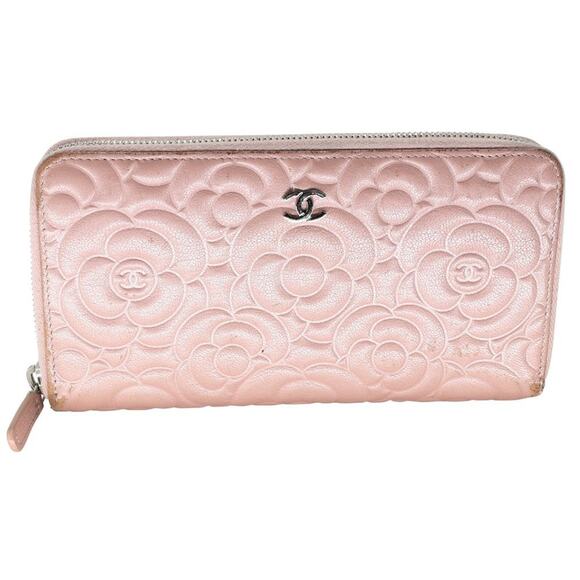 Chanel Camellia CC Logo Caviar Zip Wallet CC-W1009P-0007